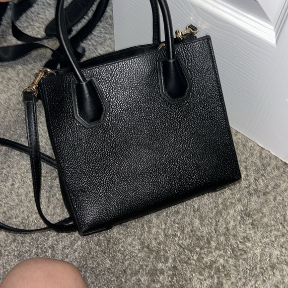 Michael kors purse - Picture 3 of 3